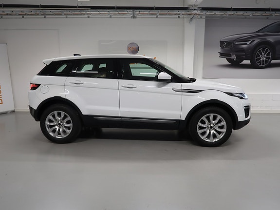 Land Rover Range Rover Evoque 5 of 5
