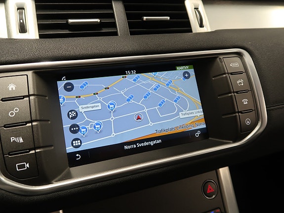 Land Rover Range Rover Evoque 23 of 30