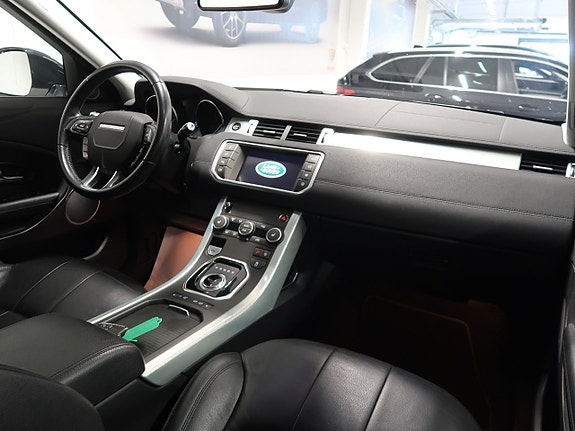 Land Rover Range Rover Evoque 18 of 30