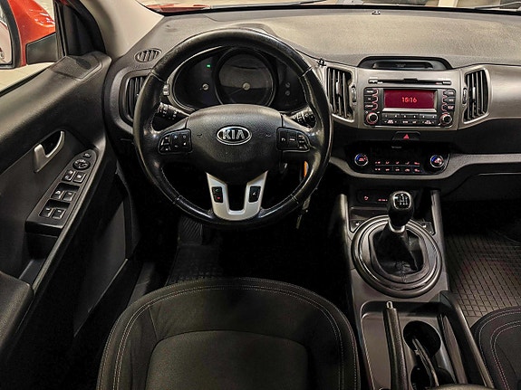Kia Sportage 2 of 7