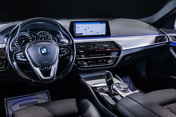 BMW 530e 17 of 23