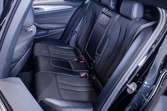 BMW 530e 23 of 23