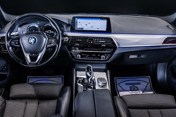 BMW 530e 15 of 23