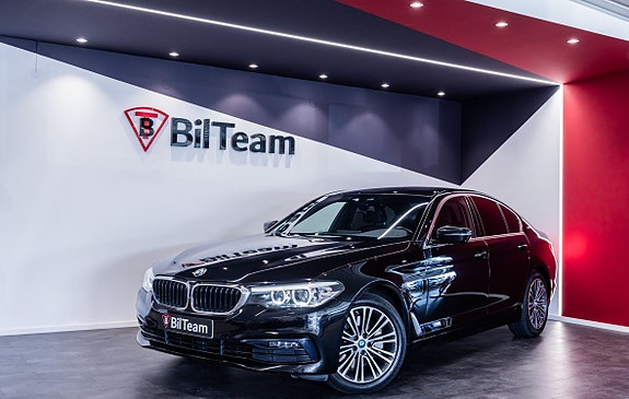 BMW 530e 2 of 5