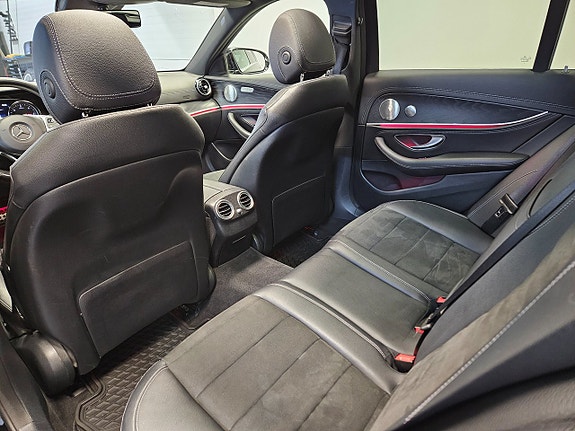 Mercedes-Benz E220 18 of 30