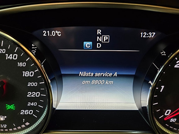 Mercedes-Benz E220 24 of 30