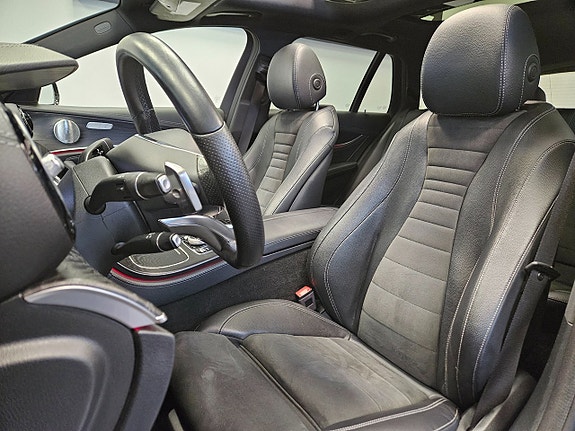 Mercedes-Benz E220 16 of 30