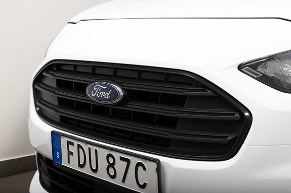 Ford Transit Connect 3 of 19