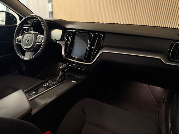 Volvo V60 Cross Country 16 of 23