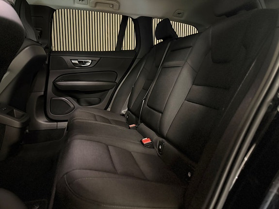 Volvo V60 Cross Country 12 of 23