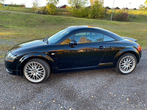 Audi TT 4 of 9