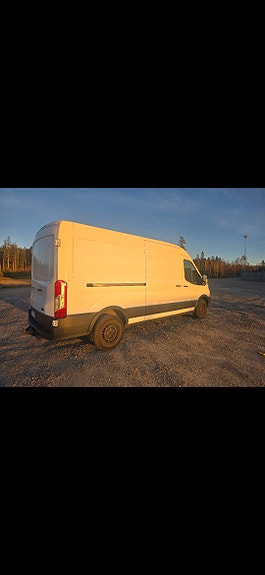 Ford Transit 3 of 5