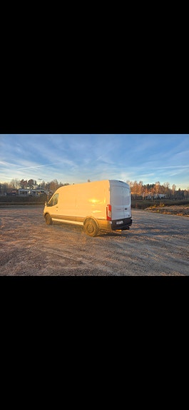 Ford Transit 2 of 5