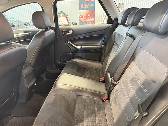 Ford Mondeo 10 of 13