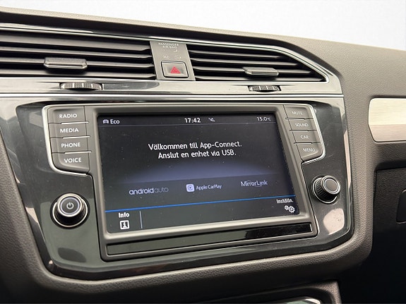Volkswagen Tiguan 22 of 30