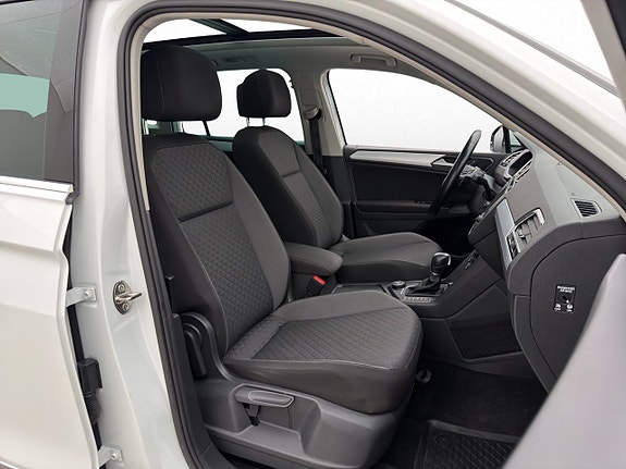 Volkswagen Tiguan 27 of 30