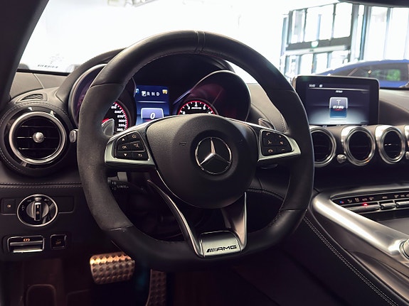 Mercedes-Benz AMG GT S 19 of 20