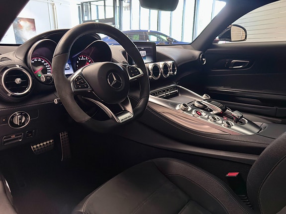 Mercedes-Benz AMG GT S 12 of 20