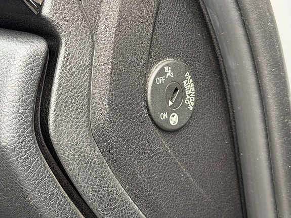 BMW 320d 15 of 17