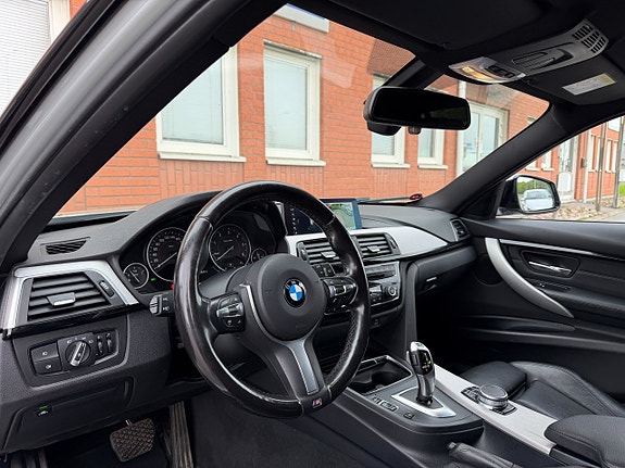 BMW 320d 7 of 17