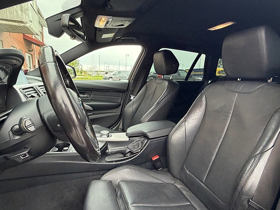 BMW 320d 8 of 17