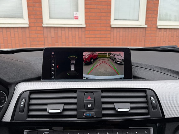 BMW 320d 3 of 17