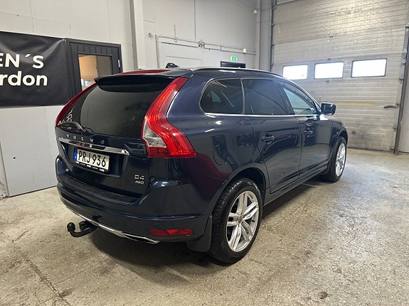 Volvo XC60 3 of 5