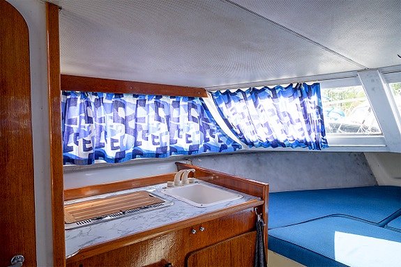 Chris Craft Catalina 25 8 of 9