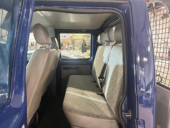 Volkswagen Transporter 15 of 17