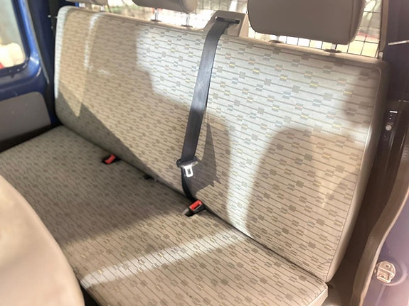 Volkswagen Transporter 16 of 17