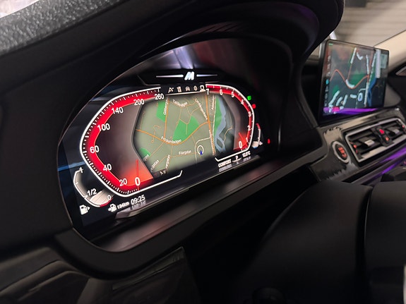 BMW 750i 16 of 22
