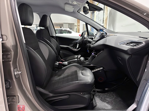 Peugeot 2008 23 of 26