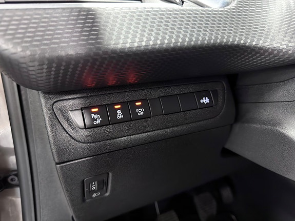 Peugeot 2008 16 of 26