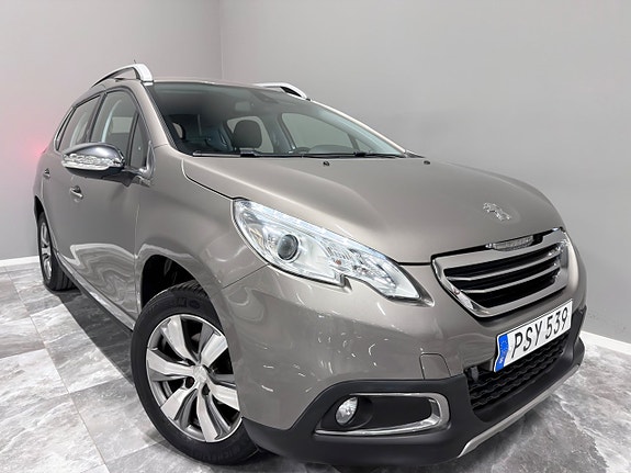 Peugeot 2008 2 of 5