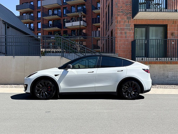 Tesla Model Y 2 of 16