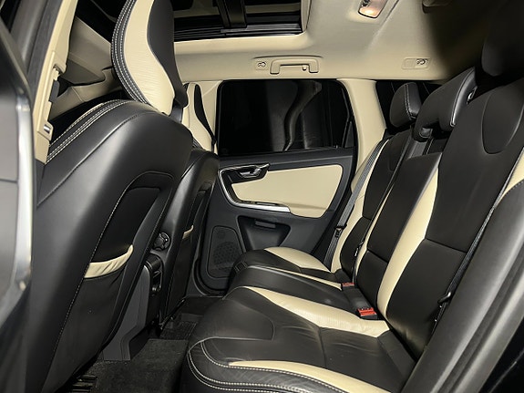Volvo XC60 15 of 30
