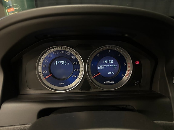 Volvo XC60 20 of 30