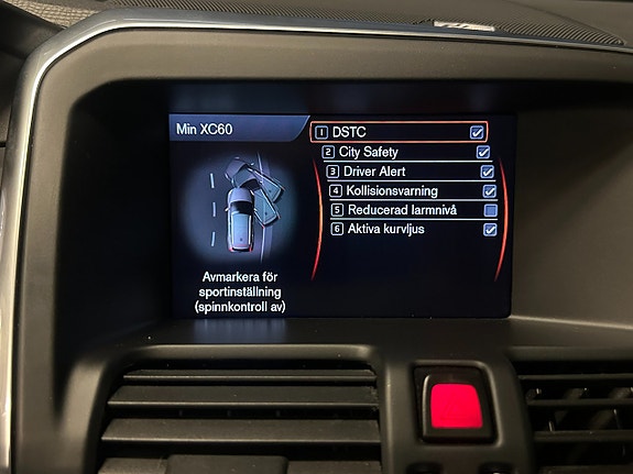 Volvo XC60 24 of 30