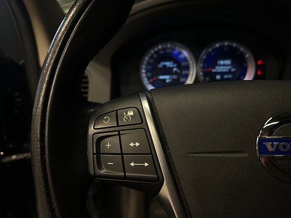 Volvo XC60 19 of 30