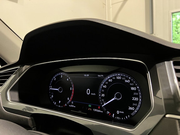 Volkswagen Tiguan Allspace 19 of 25
