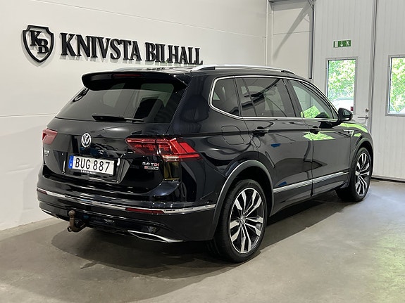 Volkswagen Tiguan Allspace 4 of 5