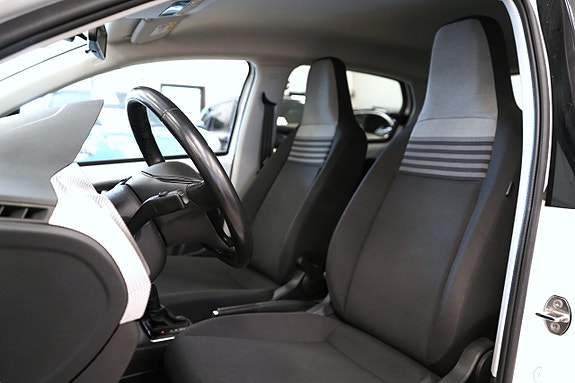 Volkswagen e-Up! 16 of 30