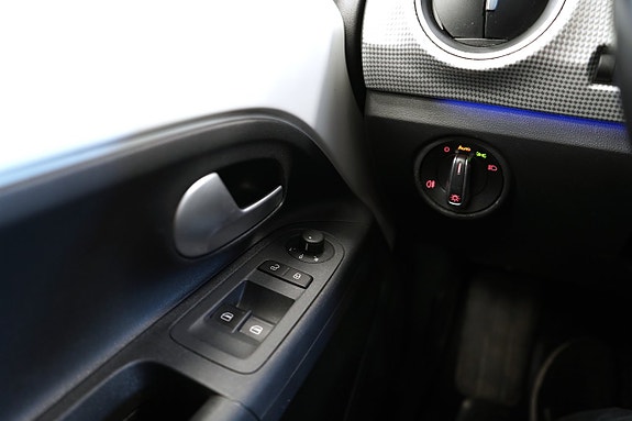 Volkswagen e-Up! 15 of 30