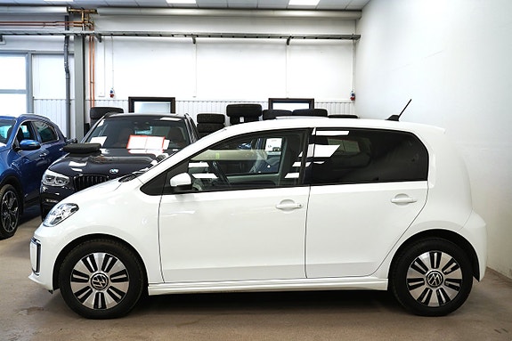 Volkswagen e-Up! 2 of 5
