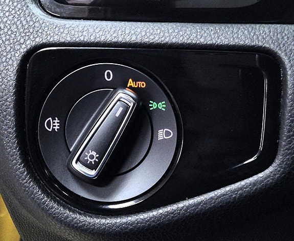 Volkswagen Golf I 12 of 28