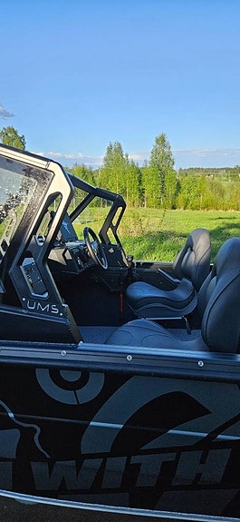 UMS 545 FISHING DC + MERCURY 115HK PRO XS 9 of 12