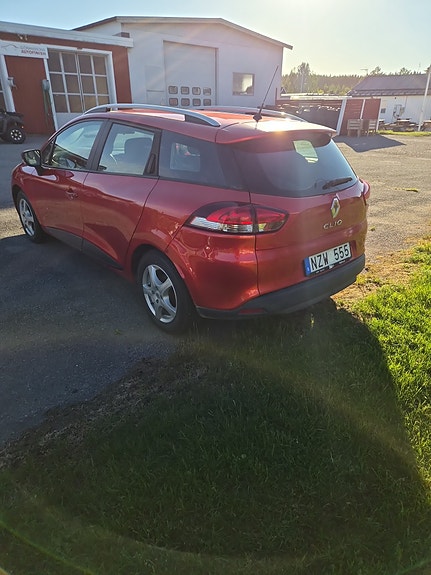 Renault Clio 2 of 3