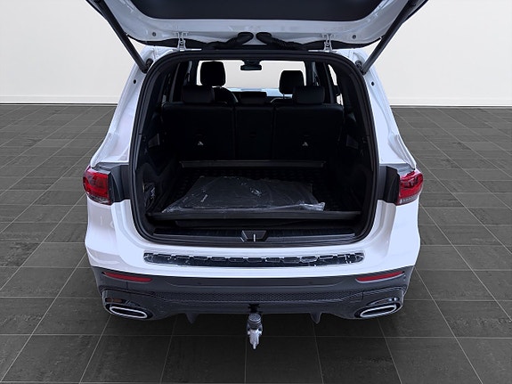 Mercedes-Benz GLB200 d 7 of 19