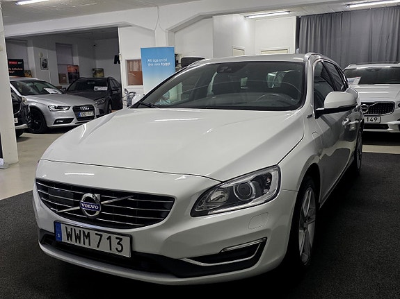 Volvo V60 4 of 5