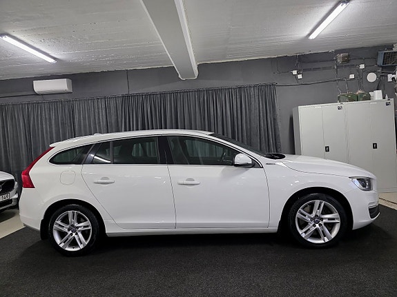 Volvo V60 5 of 5